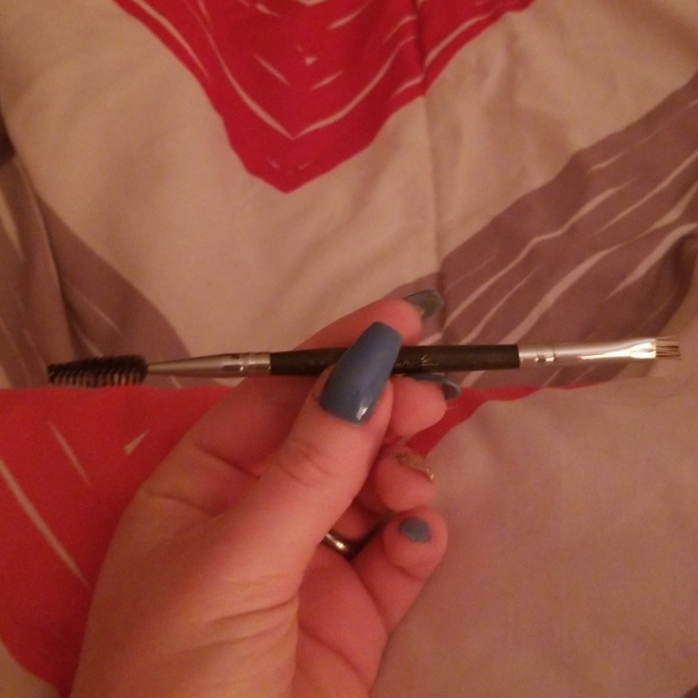 Crown brush brow duo